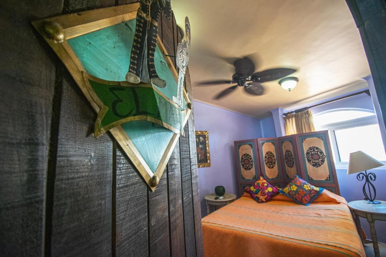 Sandcastle Beachfront With Pool Apartment Mazatlan