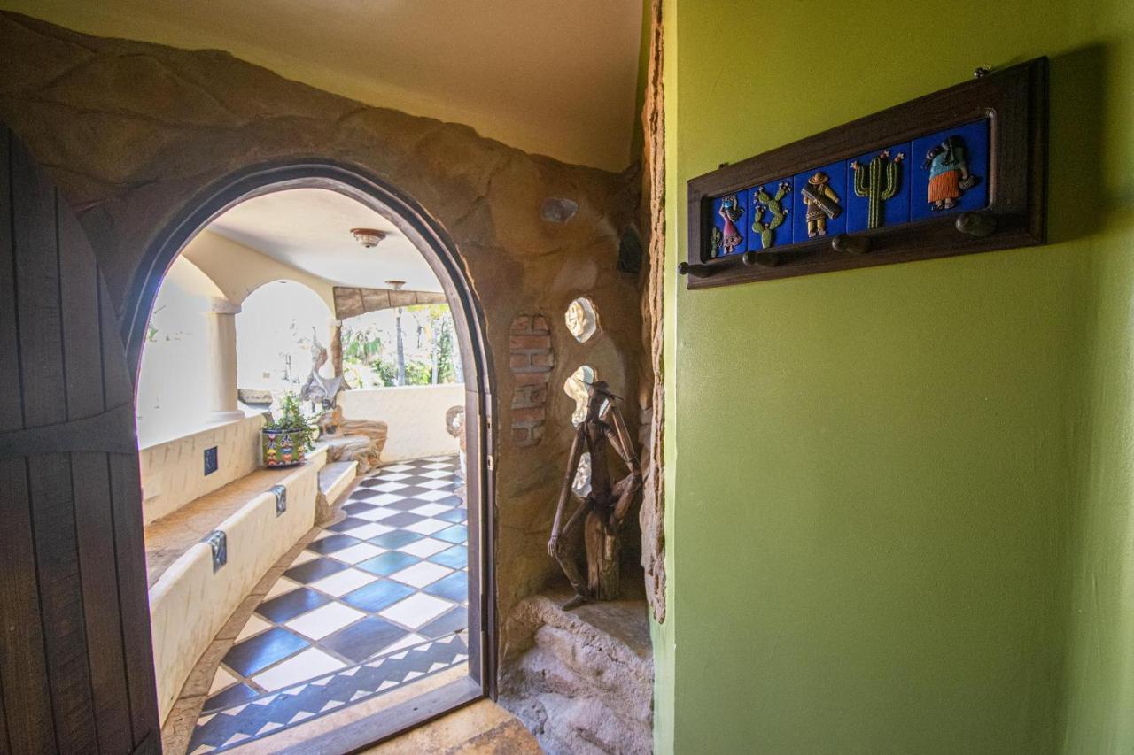 Sandcastle Beachfront With Pool Apartment Mazatlan