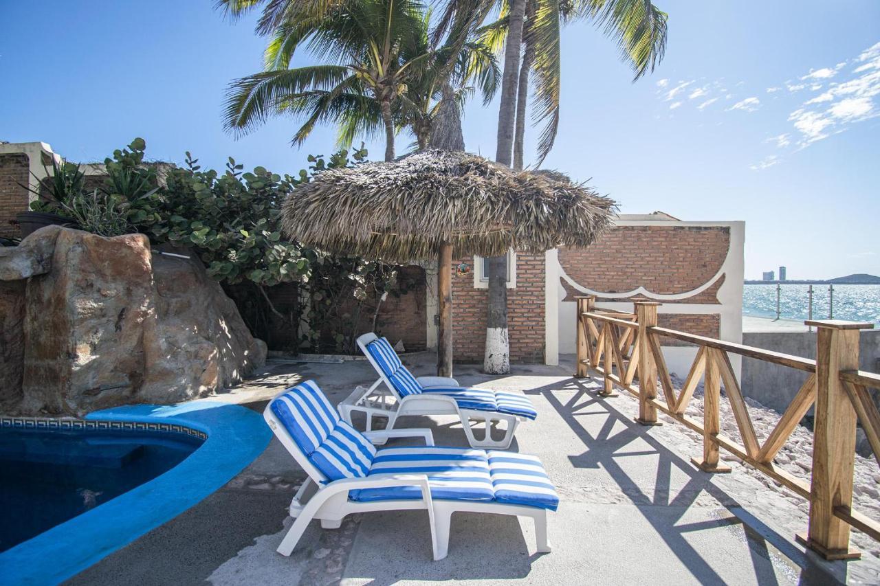 Apartment Sandcastle Beachfront With Pool *