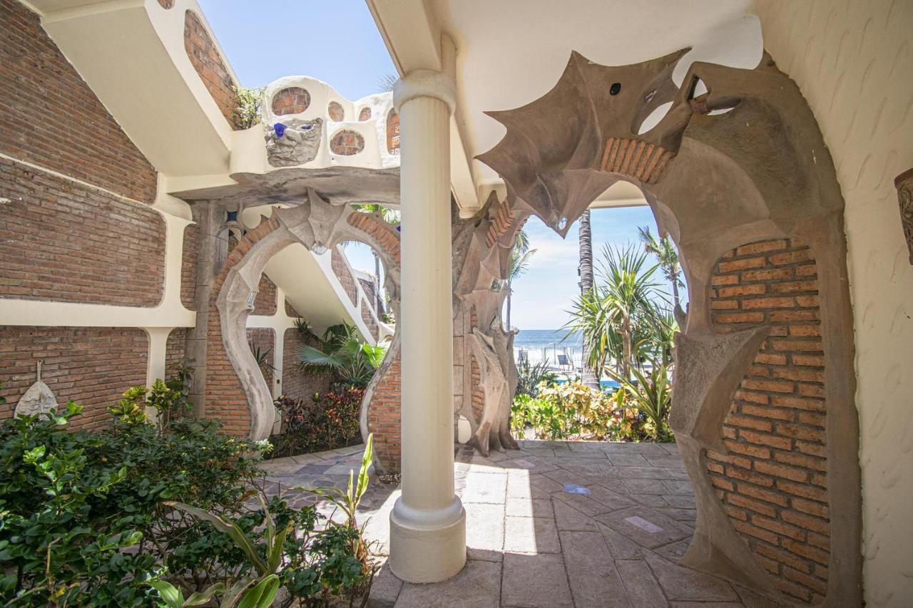 Sandcastle Beachfront With Pool Apartment *