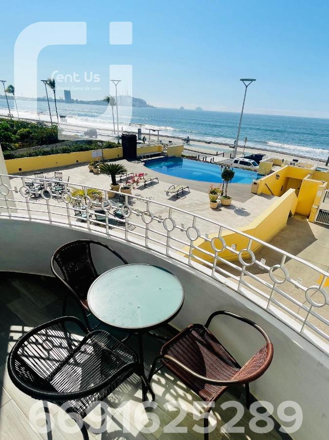 Miramar, En Malecón Frente A La Playa Apartamento *