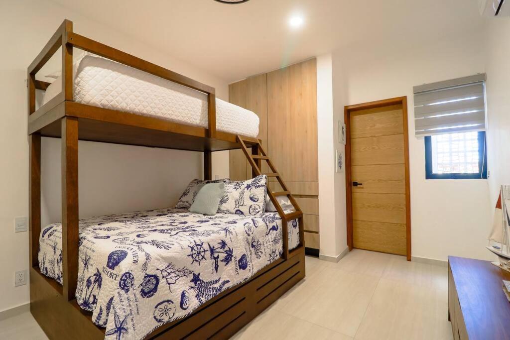 Brand New - Pool In Terrace - 1 Minute! Apartment *