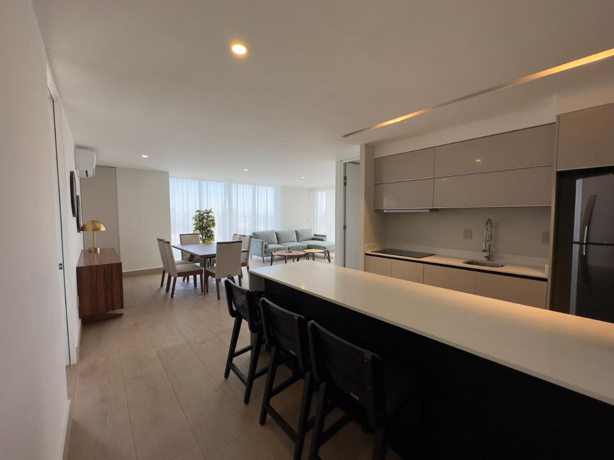Apartamento Frente Al Malecon, 5 Min Zona Dorada By G P S Rentas *