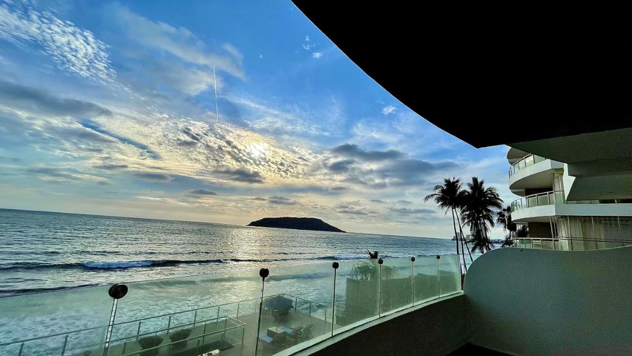 Apartment Tramonto, A Beachfront Bliss!