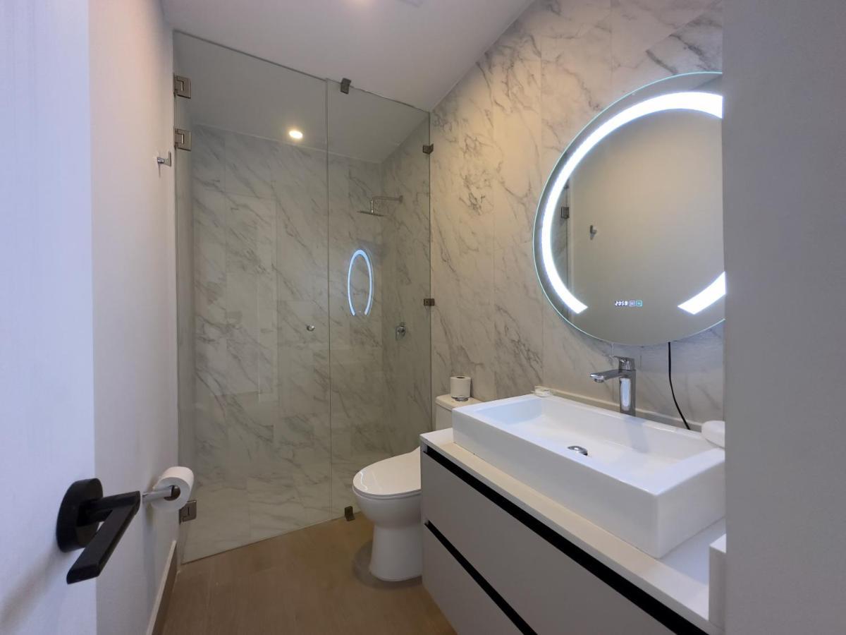 Apartamento Frente Al Malecon, 5 Min Zona Dorada By G P S Rentas *