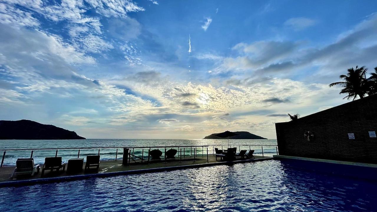 Apartment Tramonto, A Beachfront Bliss! Mazatlan
