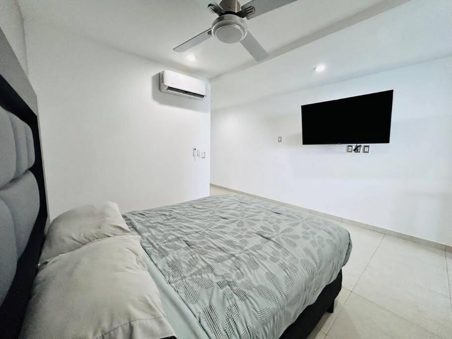 Apartamento Pie De Playa Y Con Vista Al Mar By G P S Rentas
