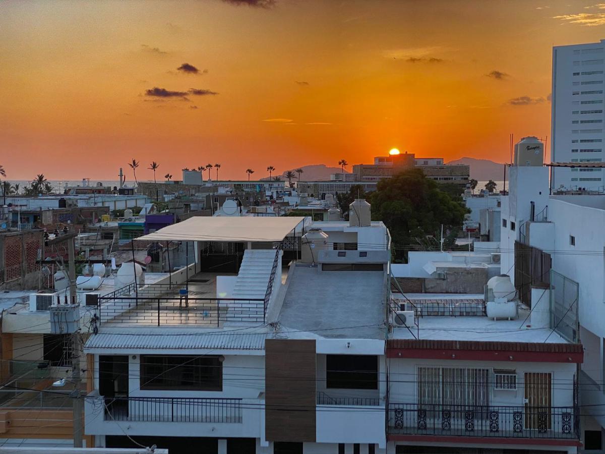 Depto Nuevo “tortuga”,centrico A 4 Cuadras Malecon Apartment *