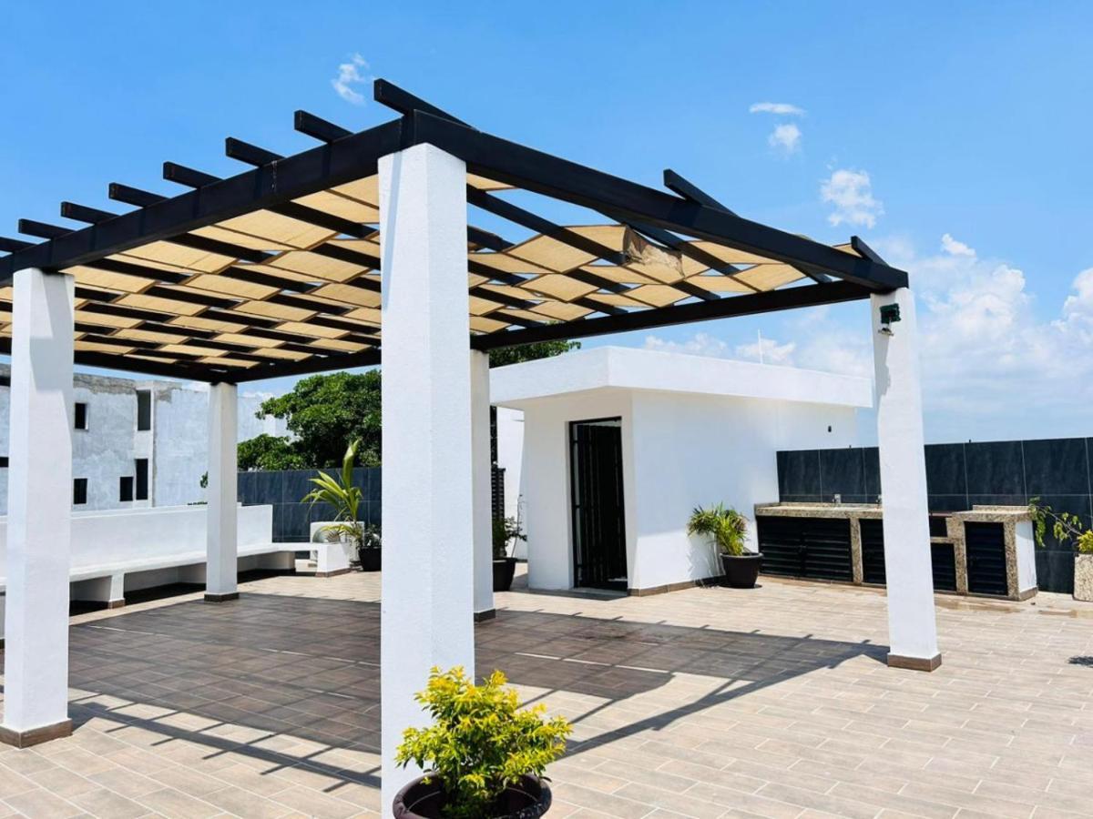 Depa Super Centrico En Zona Dorada By G P S Rentas