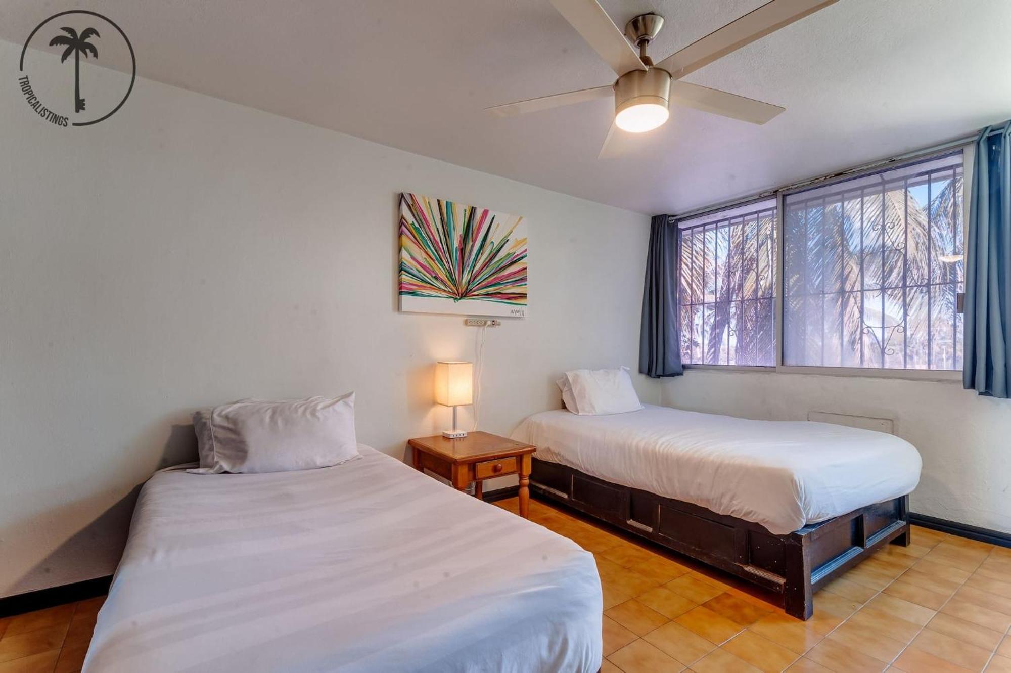 2 Bdr With Ocean View In Avenida Del Mar Mazatlán
