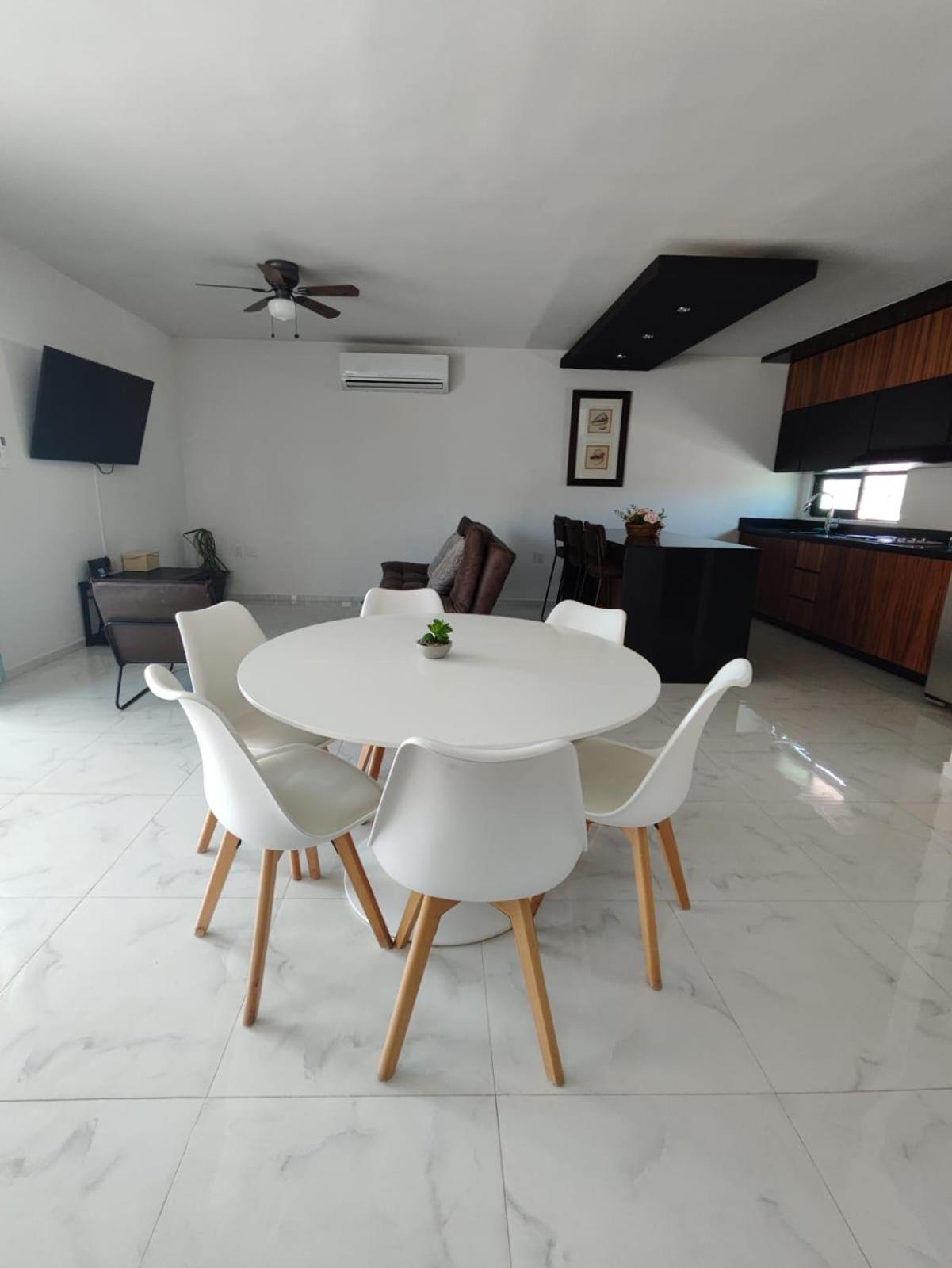 Pent-house A Media Cuadra Del Malecon, Hookipa Tower! Mazatlan