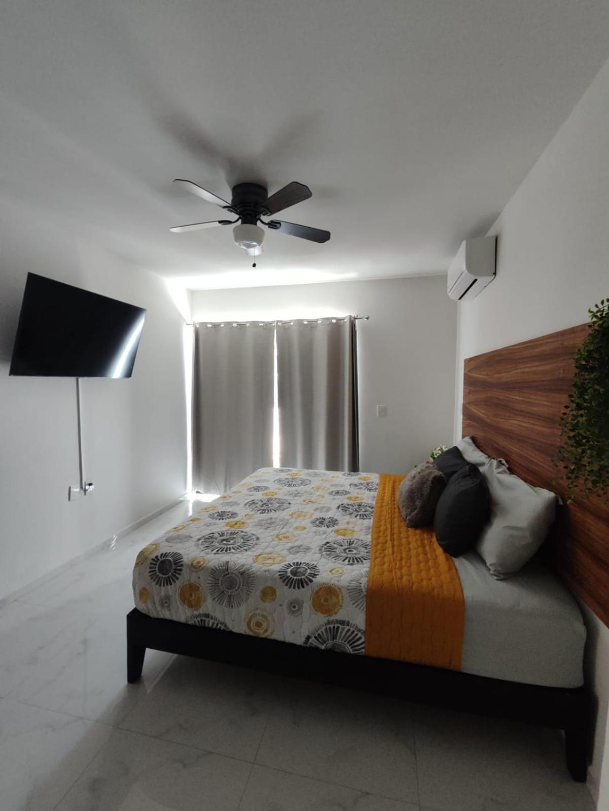 Apartment Pent-house A Media Cuadra Del Malecon, Hookipa Tower! *