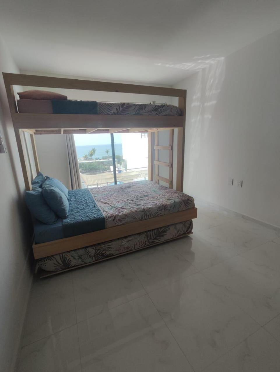Pent-house A Media Cuadra Del Malecon, Hookipa Tower!