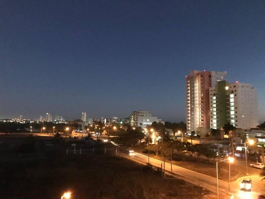 Excelente Dpto. Marina Muy Cerca De La Playa Apartamento *