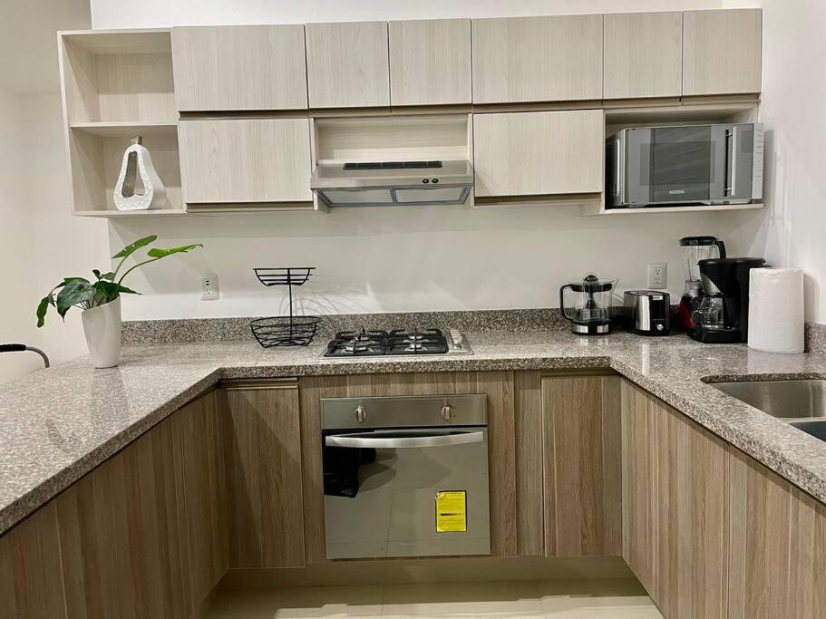 Apartamento Hermoso Y Nvo Gran Alberca A 4 Min Del Mar *