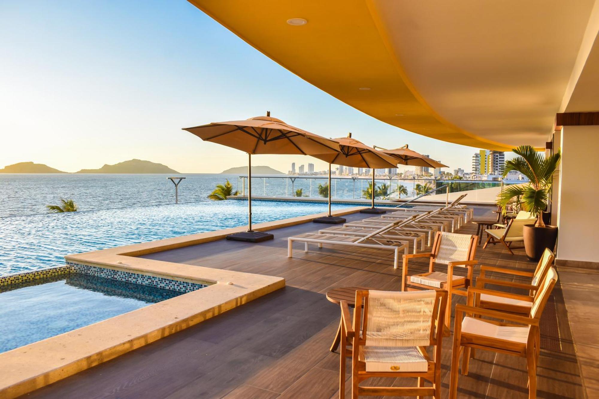 Sunset View 1801 - Penthouse Con Vista Al Mar En Malecon *