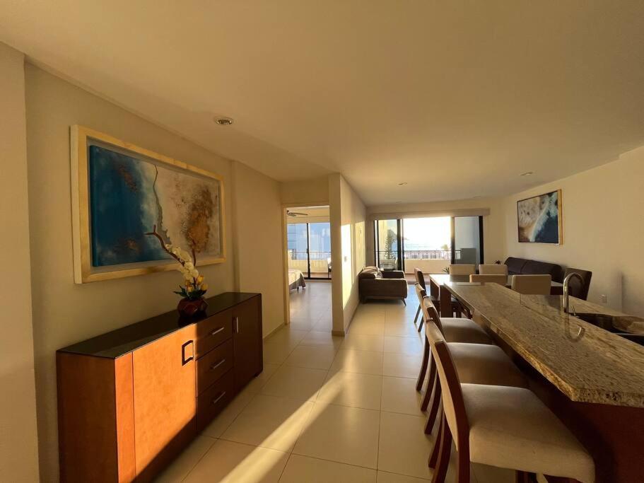 Blue Marlin 404 Vistal Mar En Zona Dorada Mazatlan