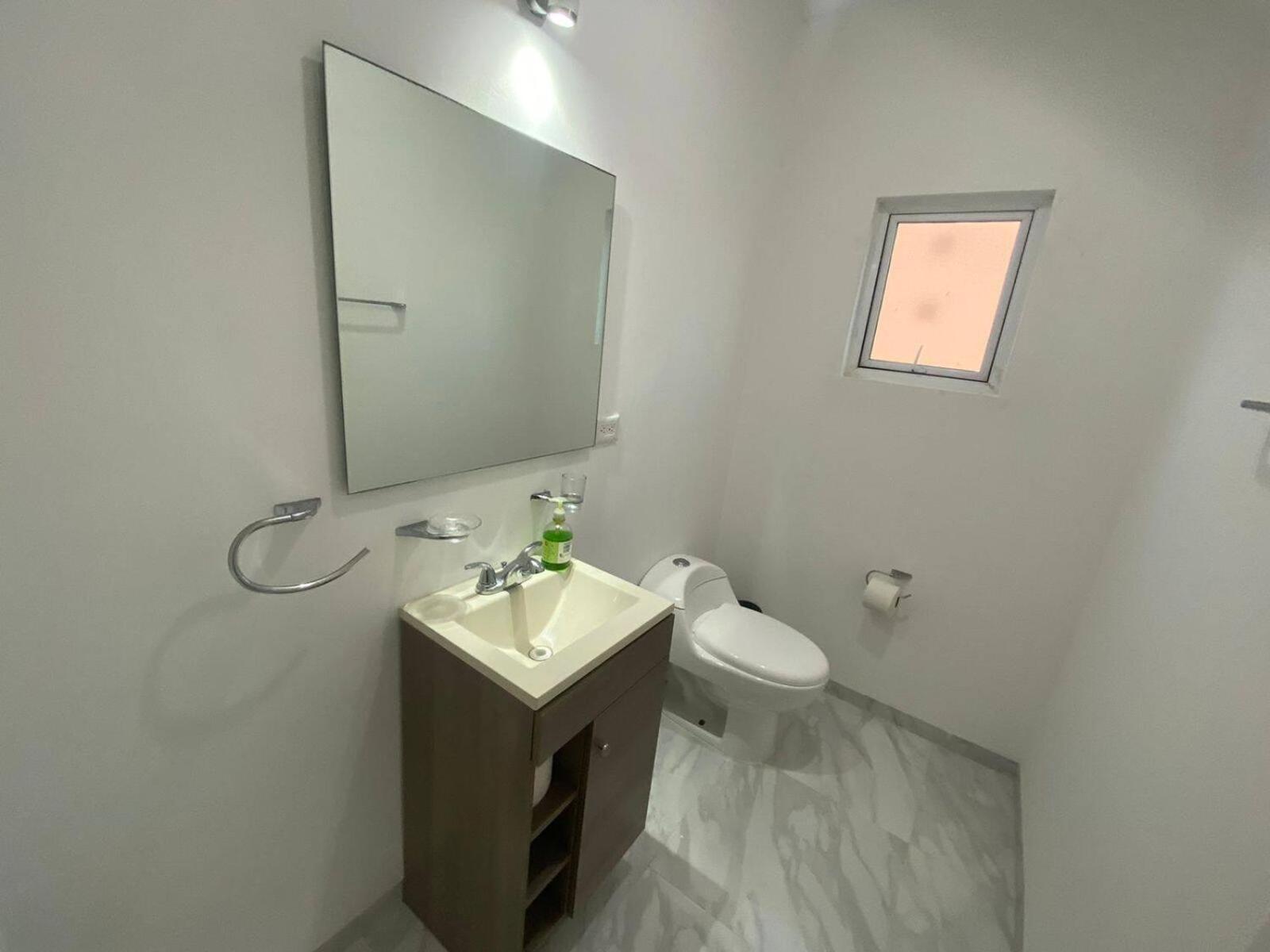 Lovely 2 Bedroom Oceanfront In Apartamento *