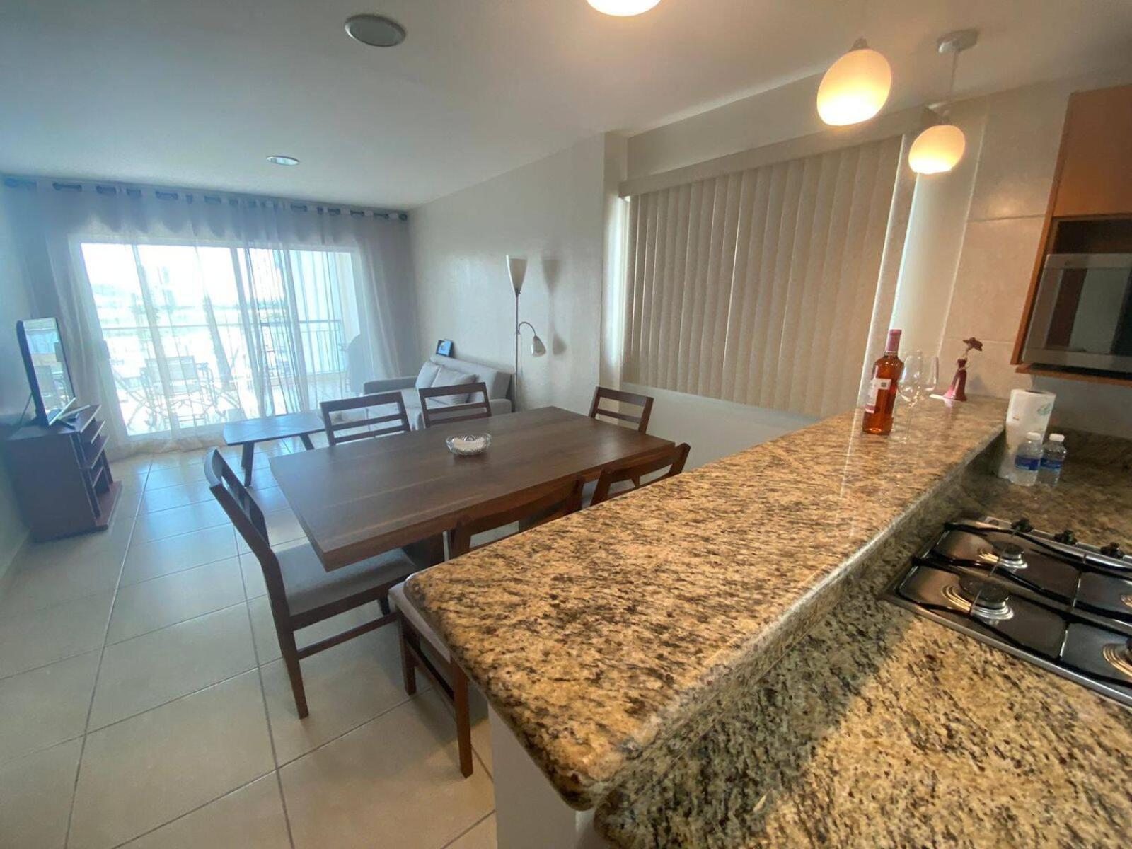 Departamento En Costa Veleros, Vista A La Marina Mazatlán