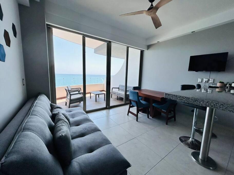 Apartamento Pie De Playa Y Con Vista Al Mar By G P S Rentas