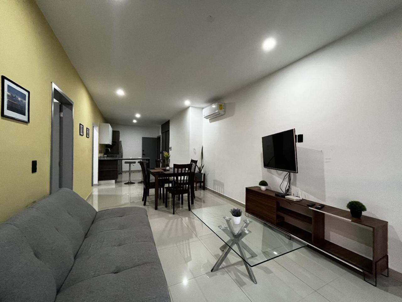 Departamento En Con Alberca - Cerca De Playa Y El Malecon Apartment