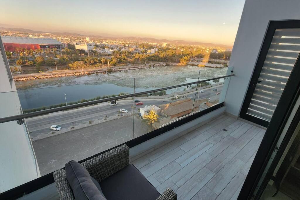 Apartamento Panoramico En Malecon De En Nivel 9