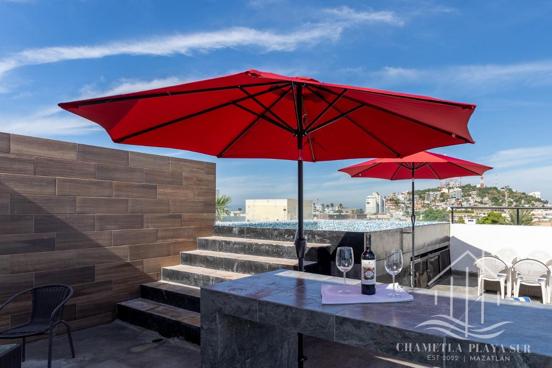 Apartamento New & Comfy, 5 Star Area, Walk 2 Beach, Pool, Views, King Bed *