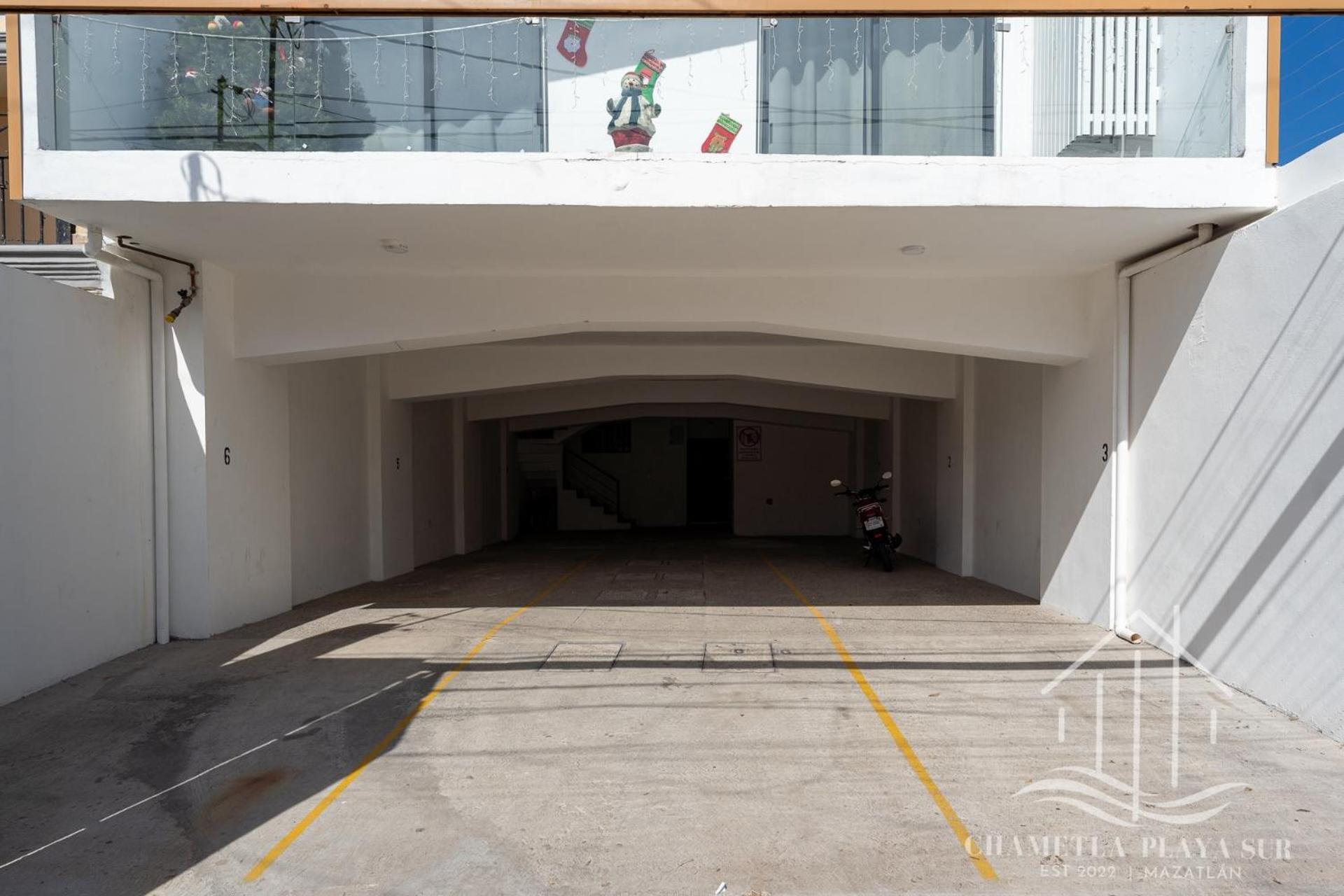 New & Comfy, 5 Star Area, Walk 2 Beach, Pool, Views, King Bed Mazatlán