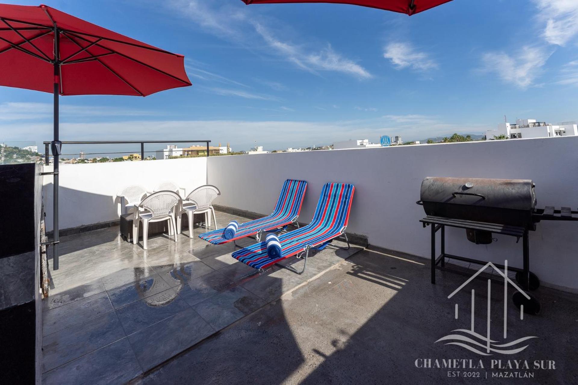 New & Comfy, 5 Star Area, Walk 2 Beach, Pool, Views, King Bed Apartamento Mazatlán