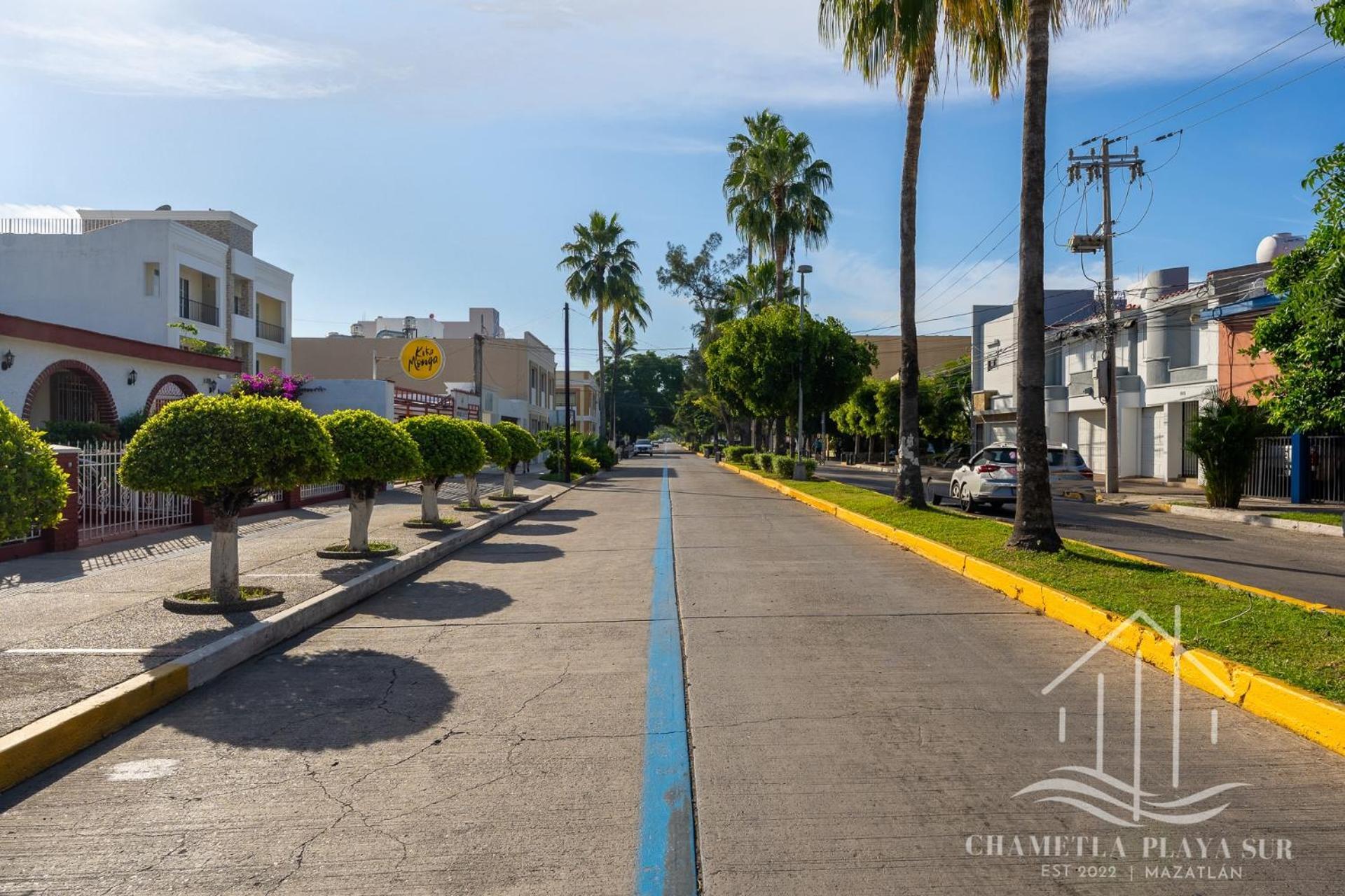 New & Comfy, 5 Star Area, Walk 2 Beach, Pool, Views, King Bed Apartamento Mazatlán