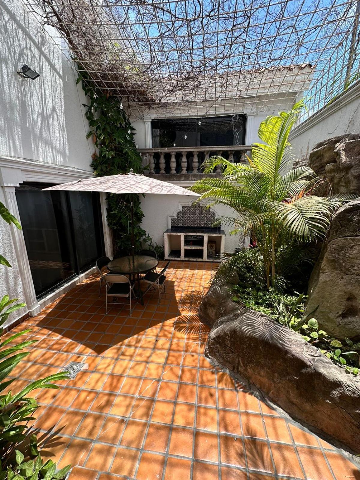 Casa Cerca Del Malecon