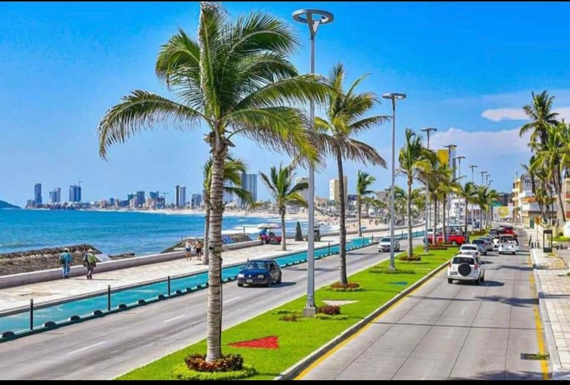 Ground Floor Close To The Beach, Shops And Restaurants Apartamento