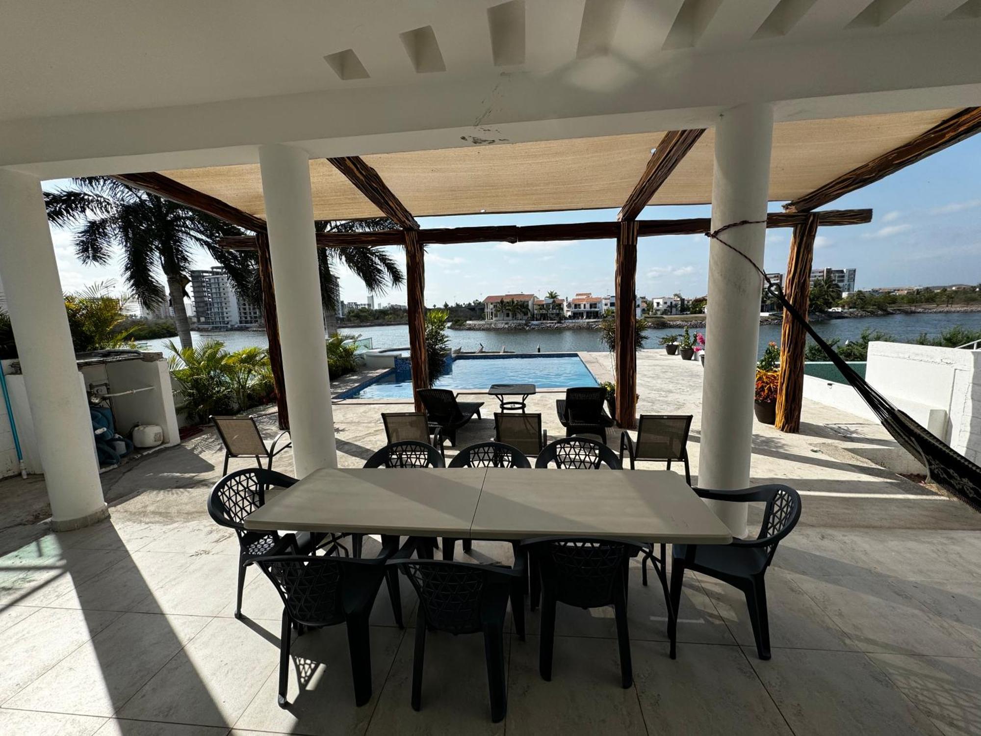 Сasa de vacaciones Casa Isla Marina Vista Al Mar 20 Personas *