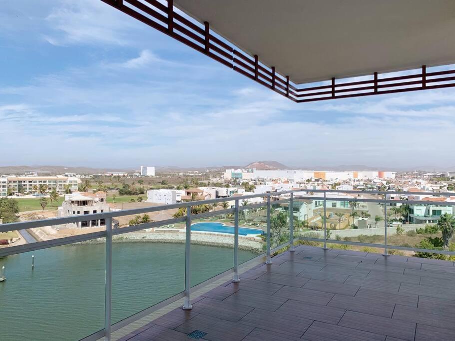 Moderno Departamento Vista A La Marina Apartamento Mazatlán