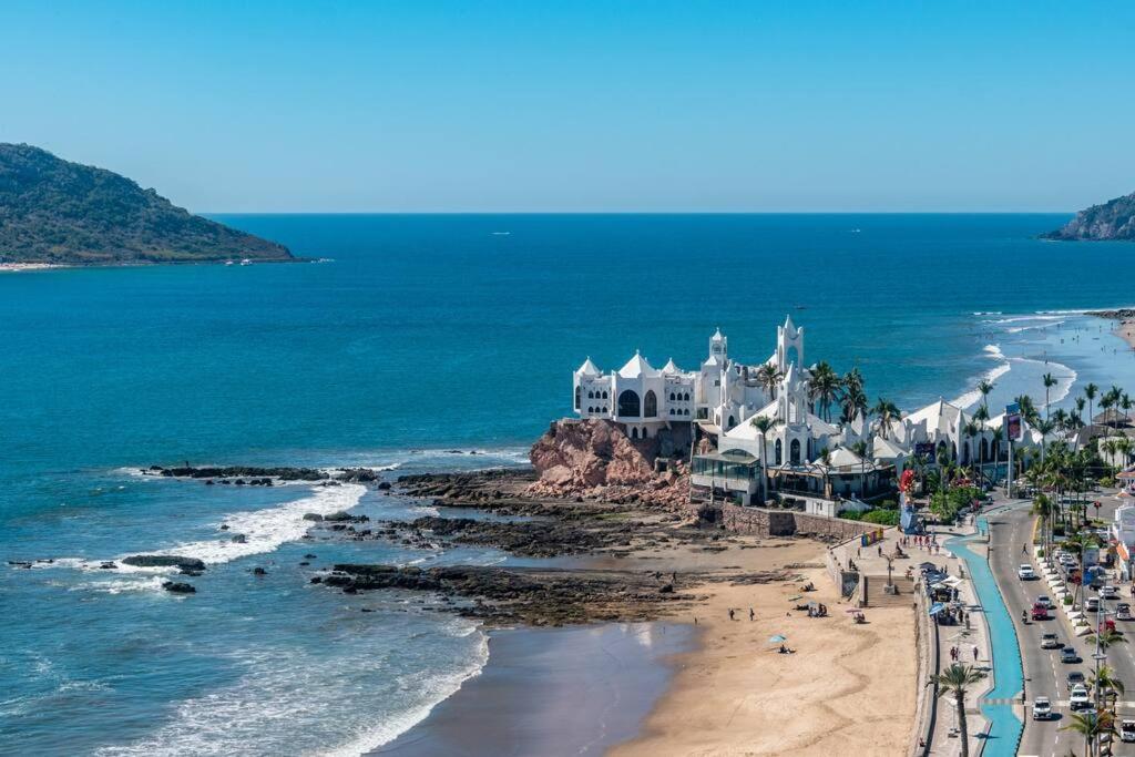 Vista Espectacular En Depa Sobre Malecon * Mazatlán