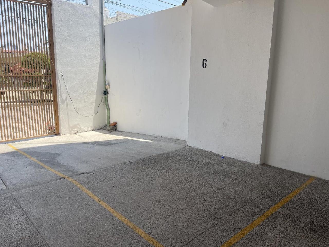 New & Modern, 5 Star Area, Walk 2 Beach, Pool, Views, King Bed Mazatlán