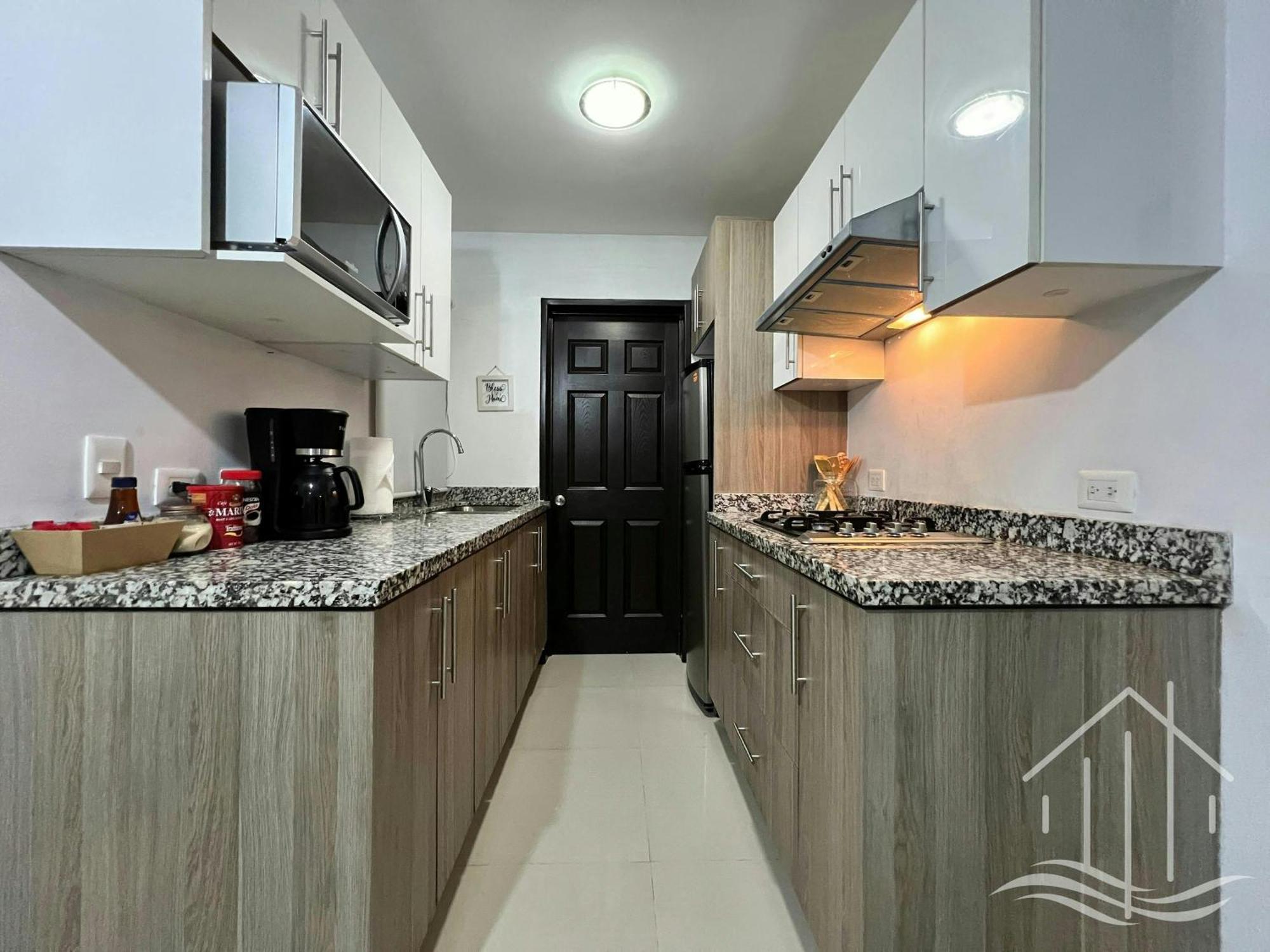 Promo-sleeps 6-walk To & Mazagua Park-pool-gated