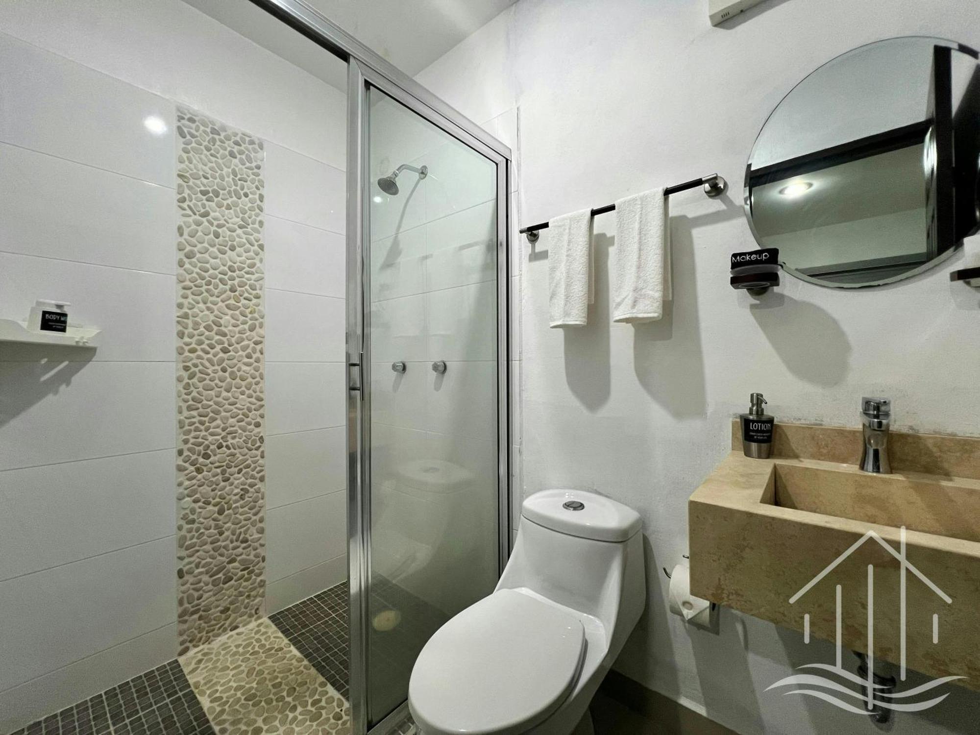 Promo-sleeps 6-walk To & Mazagua Park-pool-gated Apartamento *