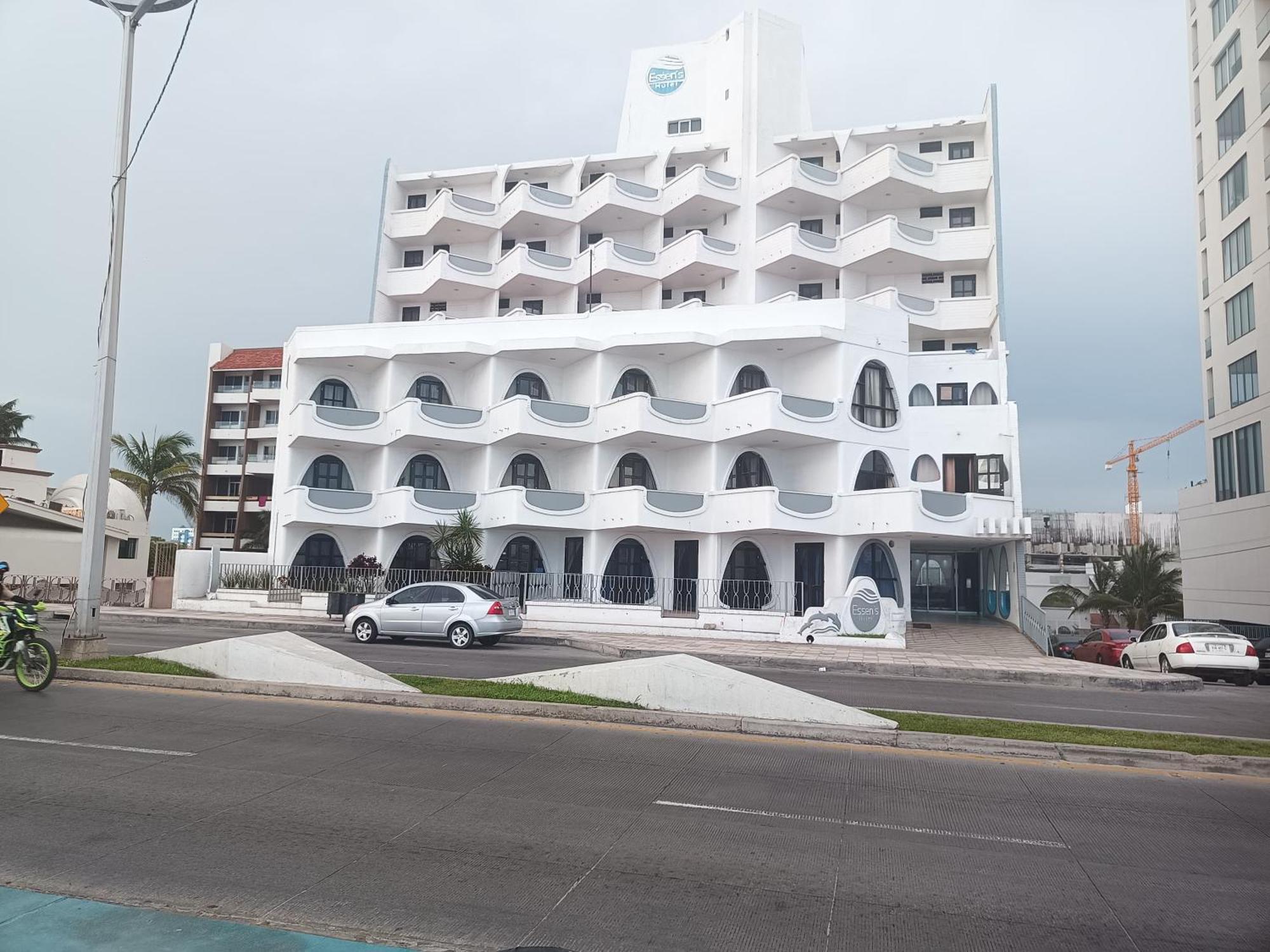 Hotel Essen'S 3*