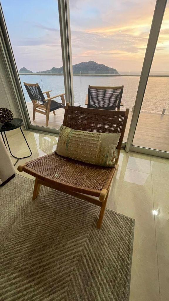 Lovely By The In Zona Dorada Apartment *