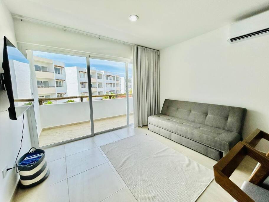 Apartamento Comodo Con Alberca Cerca De La Playa By G P S Rentas *