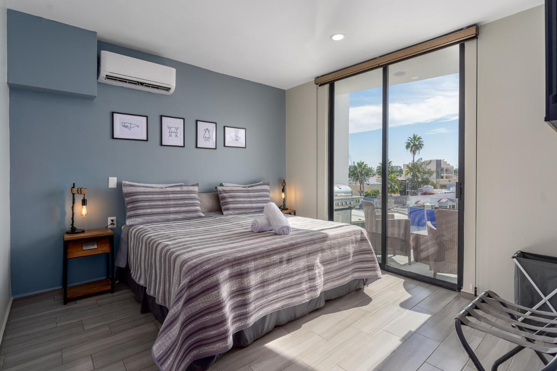 New & Modern, 5 Star Area, Walk 2 Beach, Pool, Views, King Bed Apartamento *