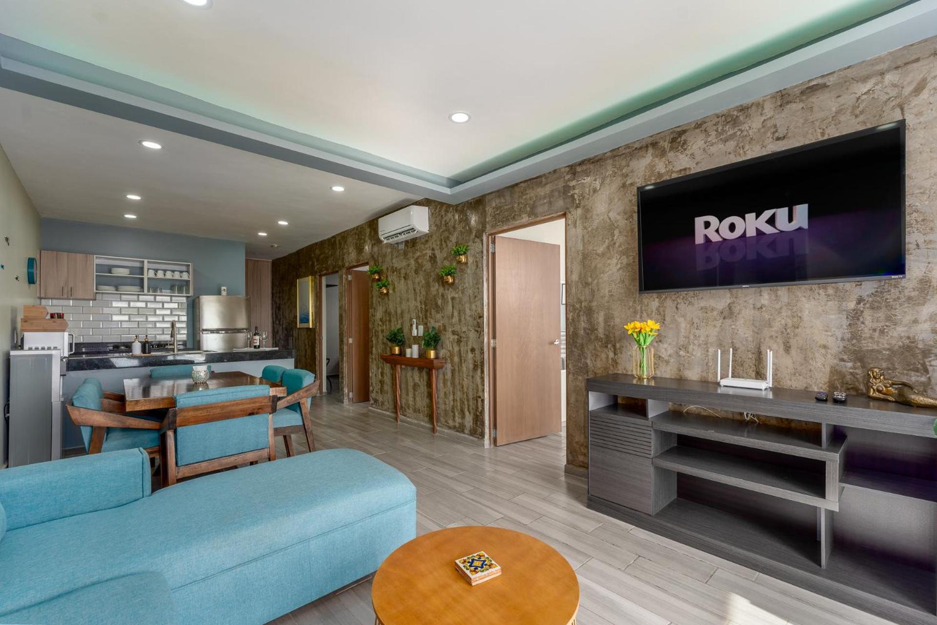 New & Modern, 5 Star Area, Walk 2 Beach, Pool, Views, King Bed Apartamento
