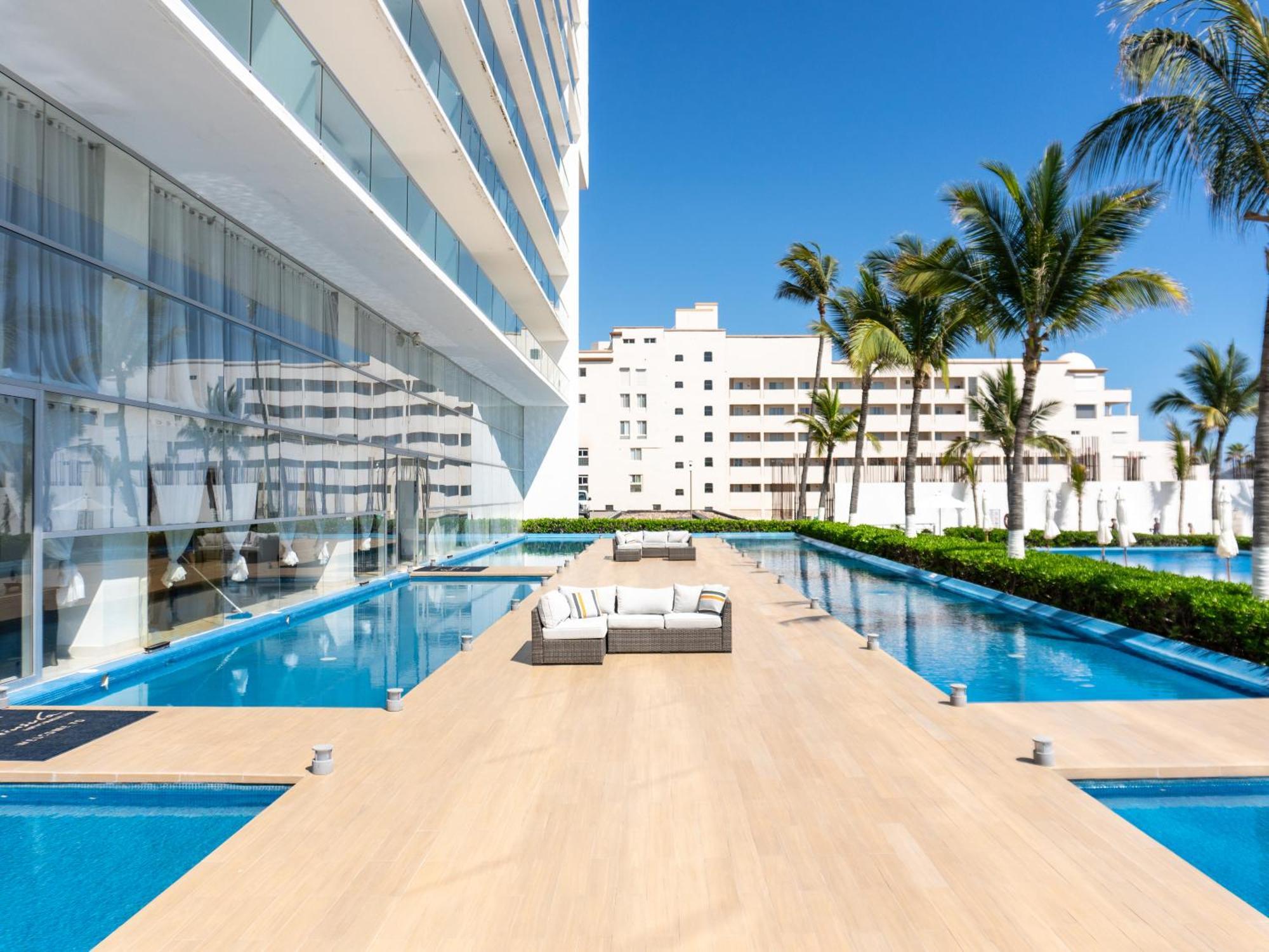 Peninsula 16b Mazatlán