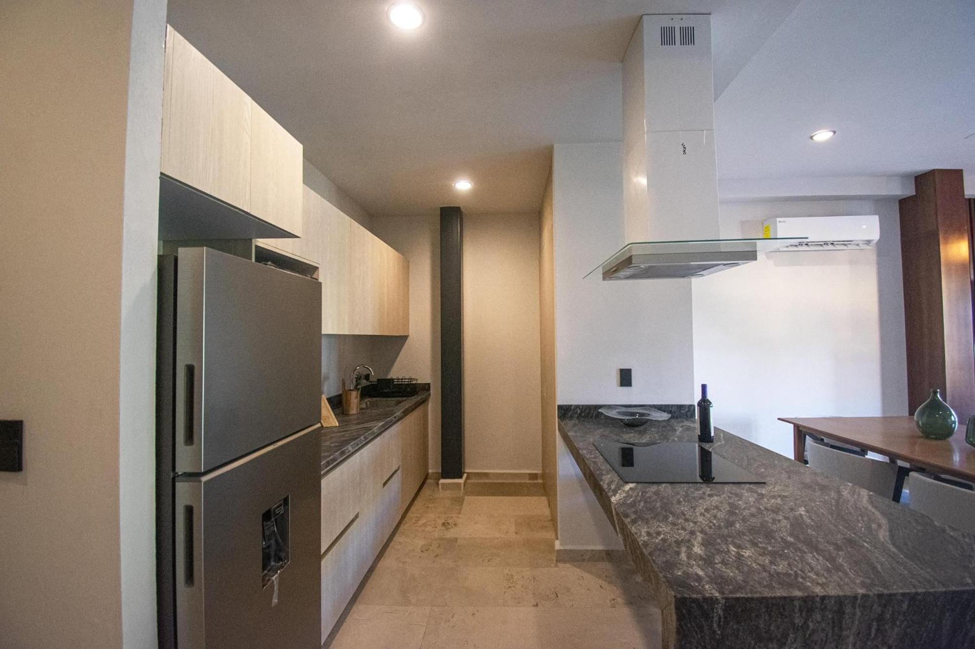 Brand New On Mazatlans Famous Street Apartamento *