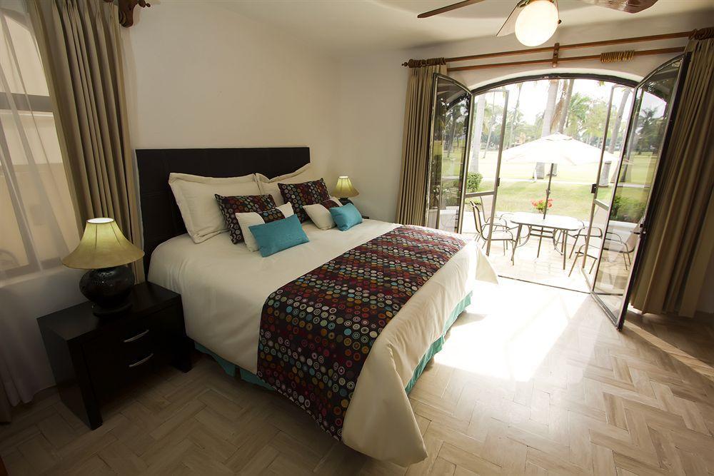 Golf Course Hotel