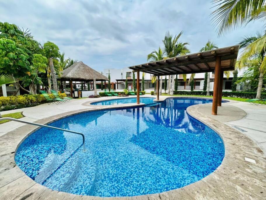 Casa En Privada Cerca De La Playa Y La Marina * Mazatlán