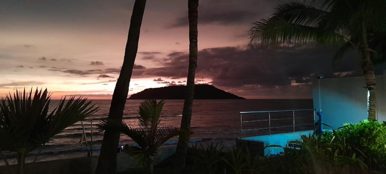 In Camino Al Mar With Amazing View Of The Ocean, And swimming Pool Apartamento Mazatlán