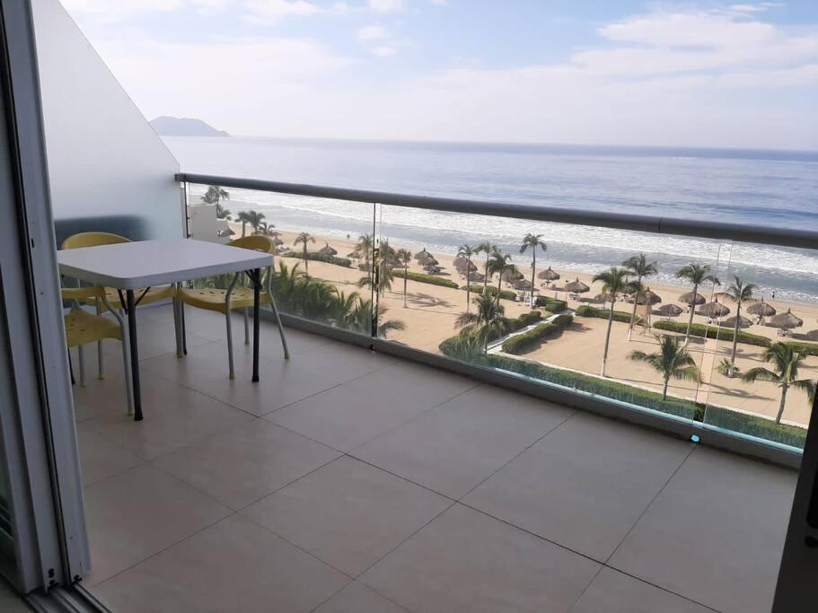 Apartamento Peninsula Tower 4 Bedrooms Beachfront Sea View