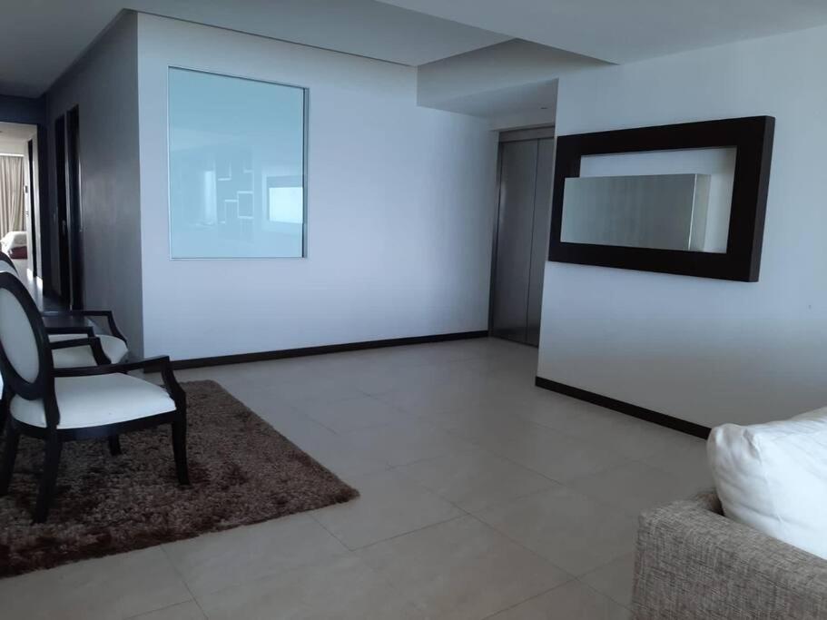 Peninsula Tower 4 Bedrooms Beachfront Sea View Apartamento Mazatlán
